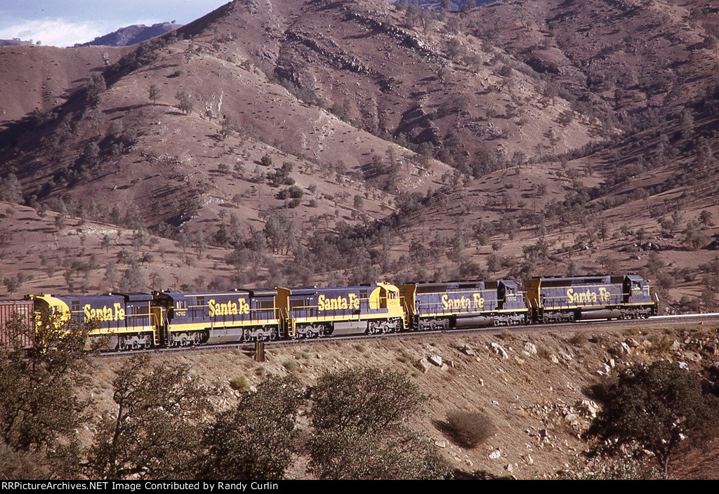 ATSF 5538 West near Tehachapi Loop